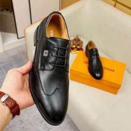 Picture of Louis Vuitton Shoes _SKULVsz38-44066113794